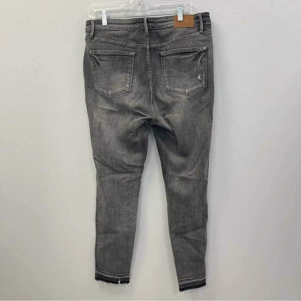 Judy Blue High Waist Tummy Control Release Hem Skinny Jeans in Black - 15 / 32 - Picture 3 of 7